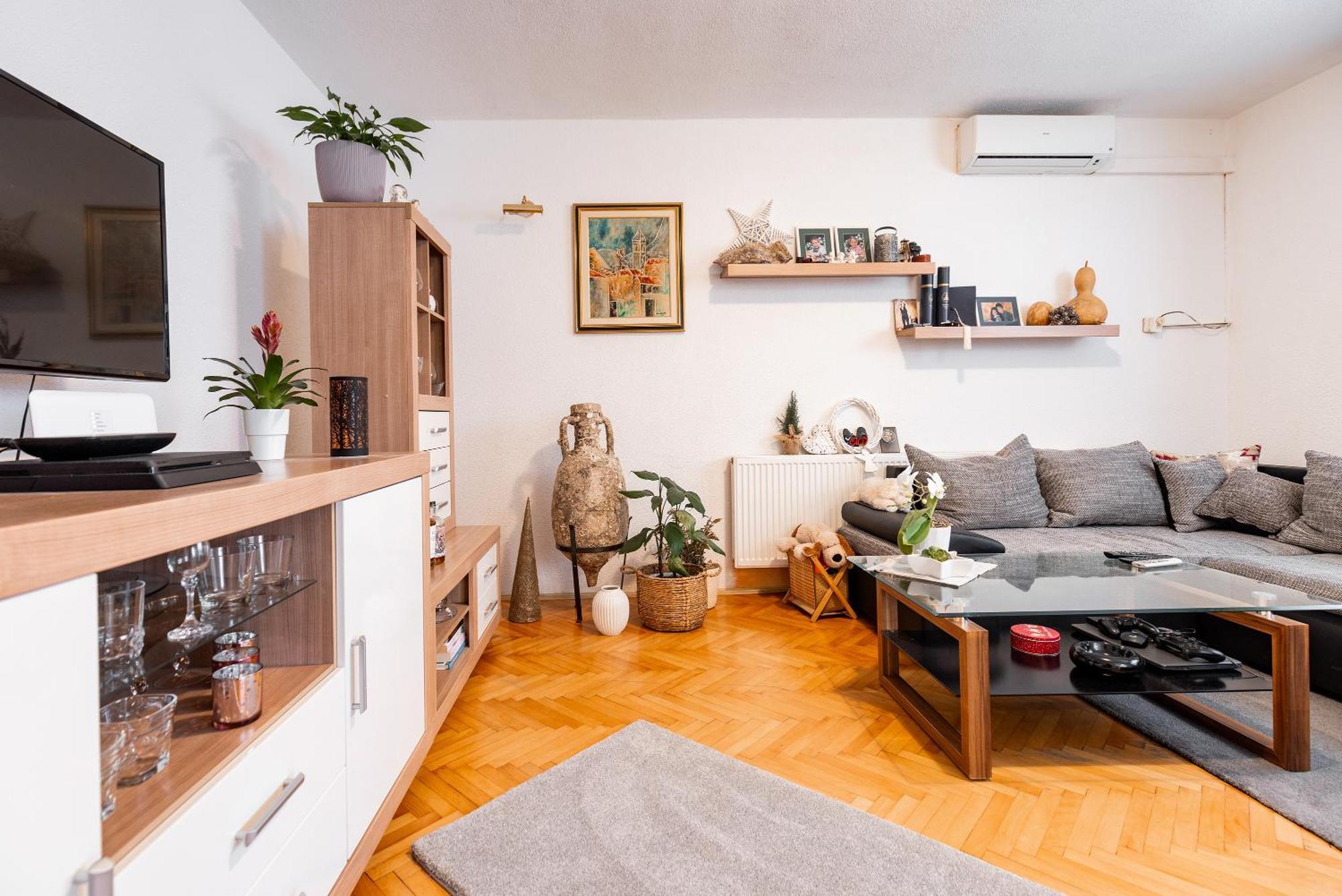 Apartman Nora Омиш Экстерьер фото